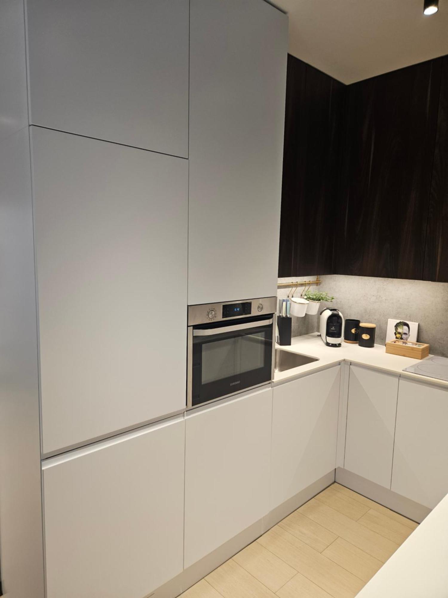 Rose Luxury Apartment & 24H Self Check-In With Private Parking Bańska Bystrzyca Zewnętrze zdjęcie